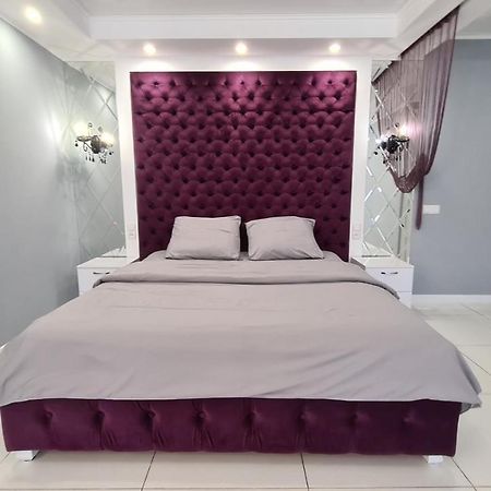 Apartaments On Prospekt Mira 35 Kryvyi Rih Exterior photo